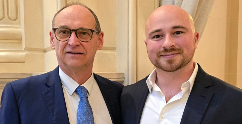 flèche haut hausse assurance vie